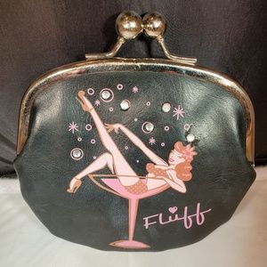 Fluff-Kisslock Floating in Champagne Coin Purse